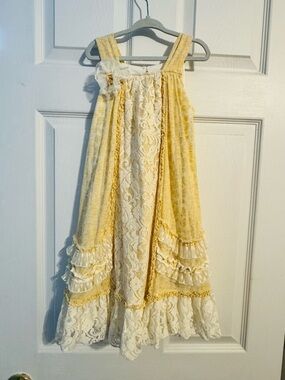 Isobella & Chloe Cream and Yellow Lace Ruffle Sundress